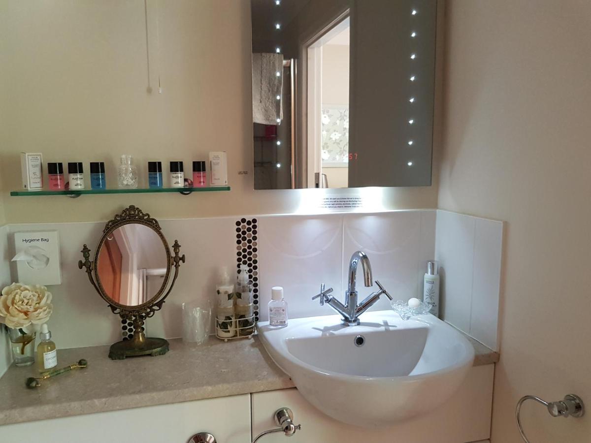Lilyoak B&B & Self Catering Apartment Insch ภายนอก รูปภาพ